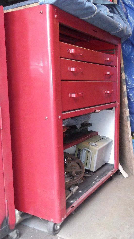 Cabinet 1 (1).jpg