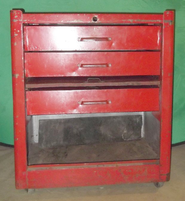 Cabinet 2 (3).jpg